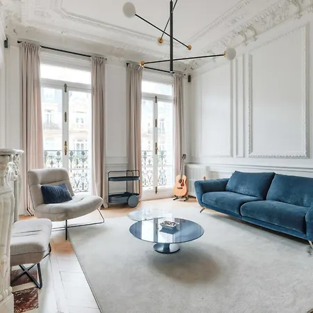 Apartment Spacious With Air Conditioning Near Arc Triomphe *